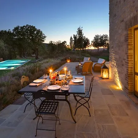Sleeps 6 Pool Wifi * San Giovanni del Pantano